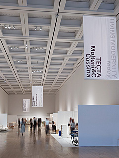 国立新美術館