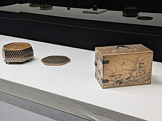 横浜美術館